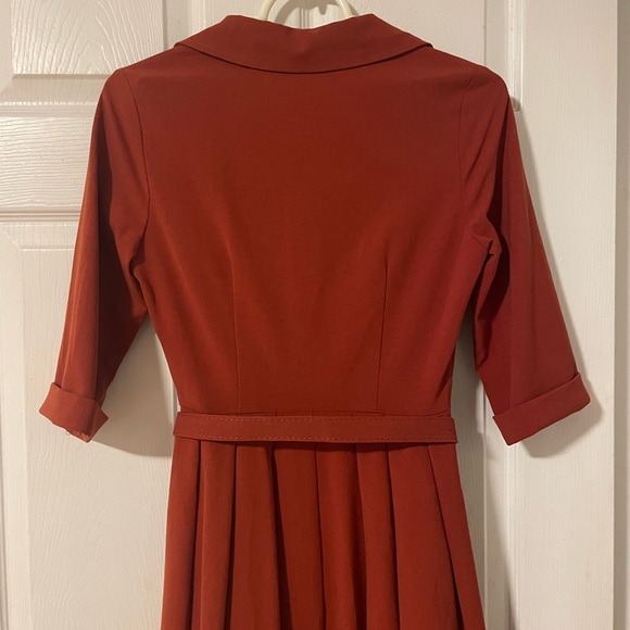 Vintage button down belted dress - Picture 5 of 8